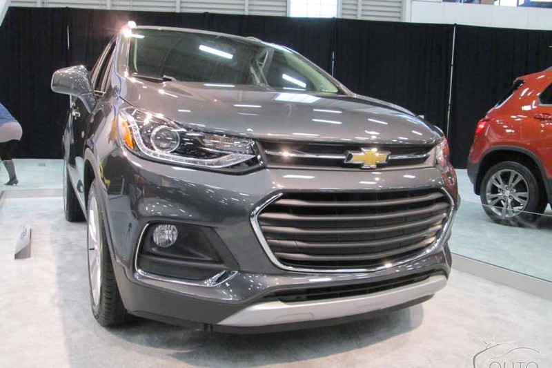 Chevrolet Trax 2017 chot gia ban tu hon 500 trieu dong-Hinh-2